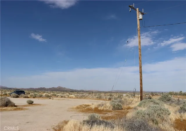 3rd image of 800 52Nd St W, Rosamond, CA 93560 | MLS# RS26024258