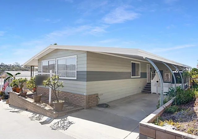 Photo 2 of Manufactured home for sale at 1930 W San Marcos Blvd #204, San Marcos, CA 92078 | MLS# NDP2601068 | Listing updated on 2026-09-30