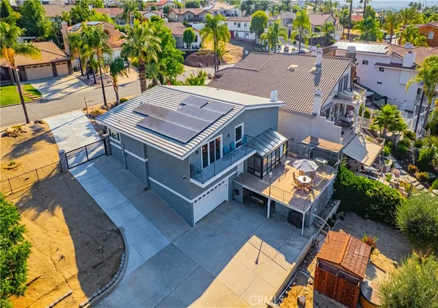 Photo 3 of Single family home for sale at 23256 Gray Fox Dr, Canyon Lake, CA 92587 | MLS# SW26024616 | Listing updated on 2026-09-20