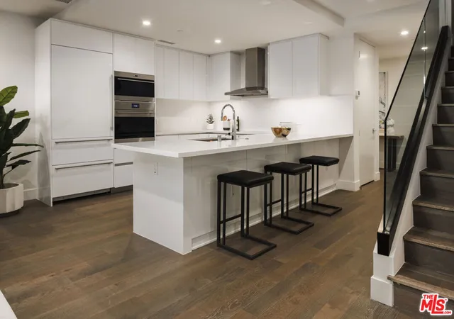 1st image of 411 S Hamel Rd #106, Los Angeles, CA 90048 | MLS# 25630993