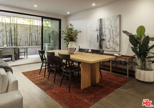 4th image of 411 S Hamel Rd #106, Los Angeles, CA 90048 | MLS# 25630993