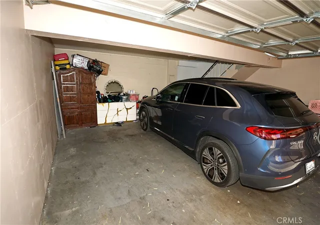 Homes for sale in Reseda, CA | 18954 Sherman Way #3, Reseda, CA 91335 | MLS# GD26022731