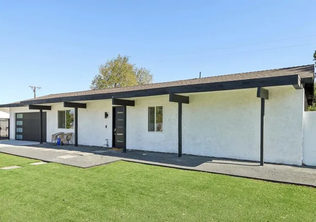 Homes for sale in Palm Springs, CA | 3010 N Chuperosa Rd, Palm Springs, CA 92262 | MLS# 219142586DA