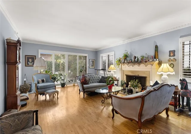 Photo 1 of Sale Pending at 1406 N Vista St, Los Angeles, CA 90046 | MLS# SB26002866 | Listing updated on 2026-10-01