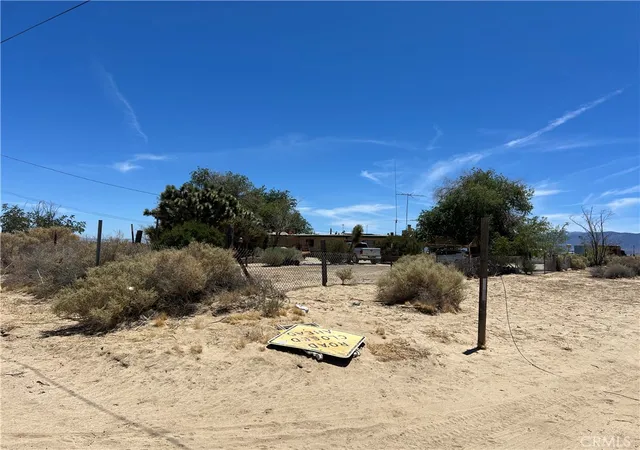Homes for sale in Palmdale, CA | 39165 240th St E, Palmdale, CA 93591 | MLS# HD26024830