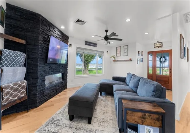 Photo 3 of Sale Pending at 1553 Lofgren, Oroville, CA 95965 | MLS# OR26022039 | Listing updated on 2026-08-04
