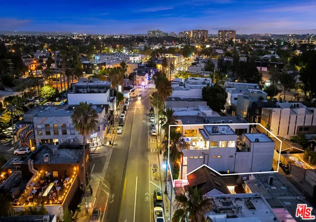 Photo 2 of Single family home for sale at 1430 Abbot Kinney Blvd, Venice, CA 90291 | MLS# 26646887 | Listing updated on 2026-02-11