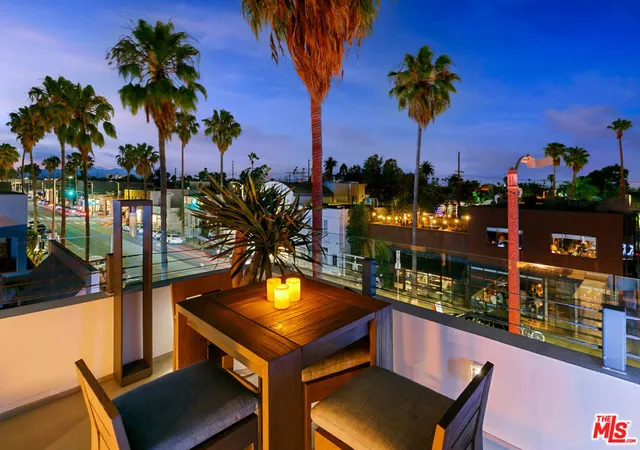 Photo 4 of Single family home for sale at 1430 Abbot Kinney Blvd, Venice, CA 90291 | MLS# 26646887 | Listing updated on 2026-02-11