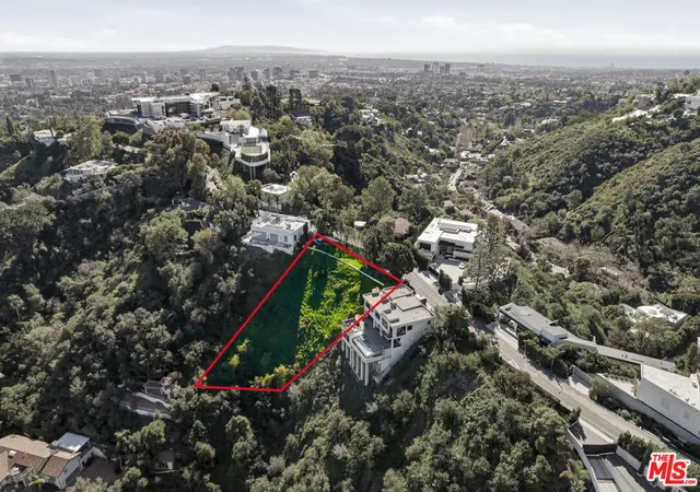10th image of 1016 Stradella Rd, Los Angeles, CA 90077 | MLS# 26647039