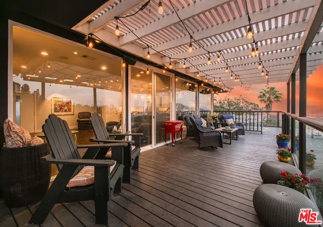3rd image of 3200 Wrightwood Dr, Studio City, CA 91604 | MLS# 26646369