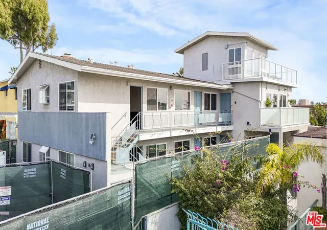Homes for sale in Long Beach, CA | 16 38Th Pl, Long Beach, CA 90803 | MLS# 26643731
