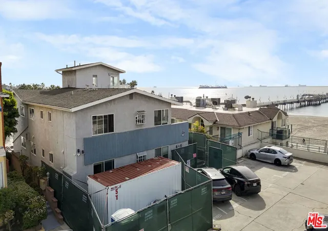 Homes for sale in Long Beach, CA | 16 38Th Pl, Long Beach, CA 90803 | MLS# 26643731