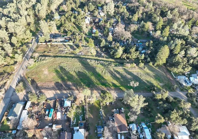 5th image of 3150 Ciwa, Clearlake, CA 95422 | MLS# LC26025639