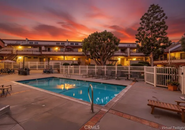 2nd image of 946 W 220Th St, Torrance, CA 90502