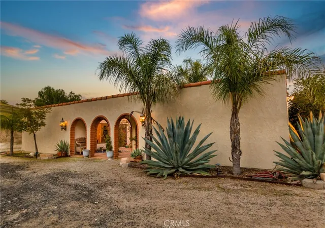 Photo 4 of Single family home for sale at 16950 Solana Ln, Canyon Country, CA 91351 | MLS# SR26025236 | Listing updated on 2026-03-18