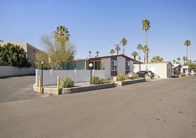 Photo 1 of Manufactured home for sale at 1 Washington Dr, Cathedral City, CA 92234 | MLS# 219142669DA | Listing updated on 2026-02-22