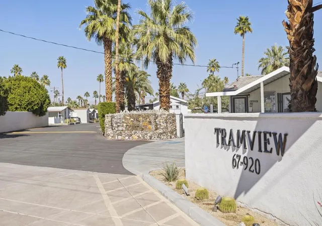 Photo 3 of Manufactured home for sale at 1 Washington Dr, Cathedral City, CA 92234 | MLS# 219142669DA | Listing updated on 2026-02-22
