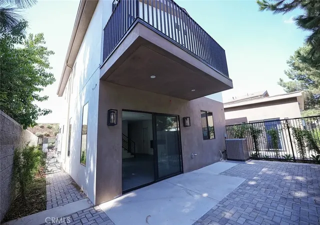 Photo 4 of Single family home for sale at 8034 036,038 Fair Ave, Sun Valley, CA 91352 | MLS# SR26026002 | Listing updated on 2026-06-29