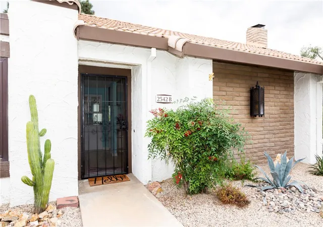 Homes for sale in Palm Springs, CA | 2542 Miramonte E #B, Palm Springs, CA 92264 | MLS# OC26026054