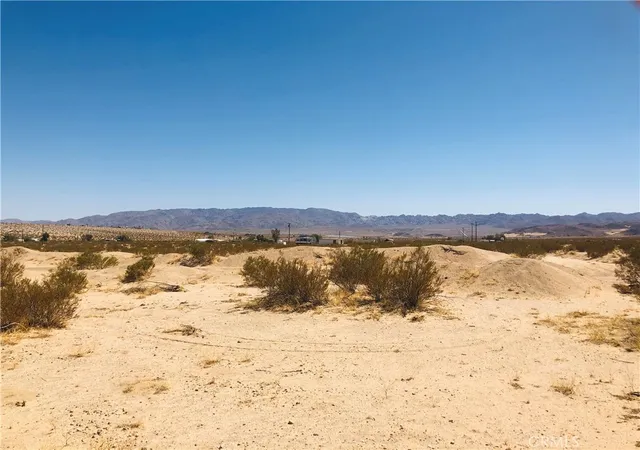 Homes for sale in 29 Palms, CA | 2 Kachina Dr, 29 Palms, CA 92277 | MLS# JT26026181