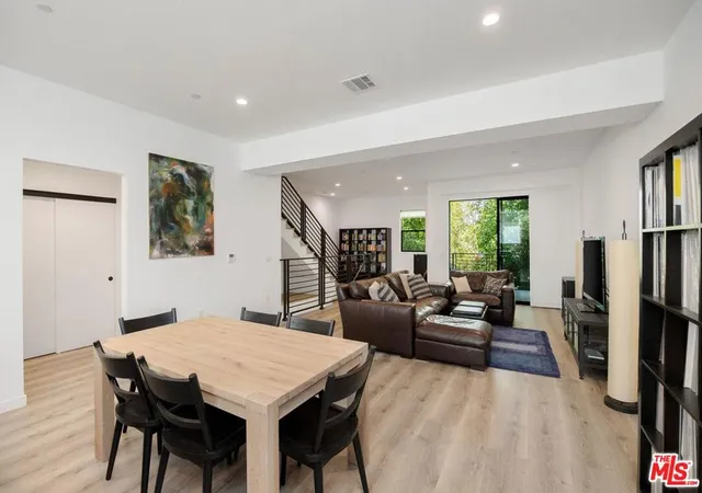 5th image of 4724 N Village Court Ln, Valley Village, CA 91607 | MLS# 26647405