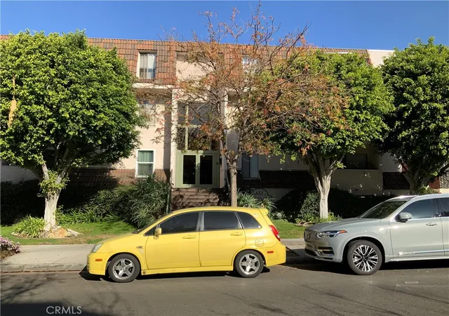 2nd image of 409 Burchett #220, Glendale, CA 91203 | MLS# TR26025494