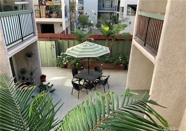 2nd image of 409 Burchett, Glendale, CA 91203