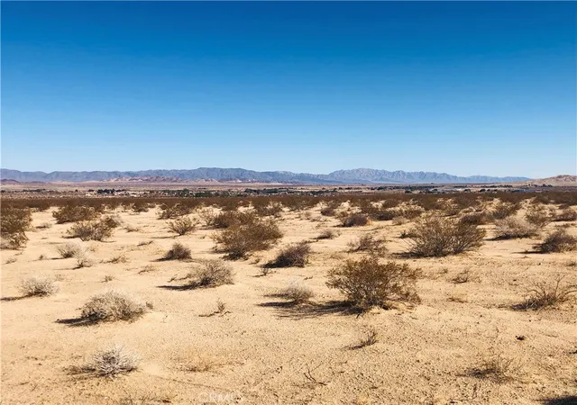 Homes for sale in 29 Palms, CA | 1 Todd Ln, 29 Palms, CA 92277 | MLS# JT26026262