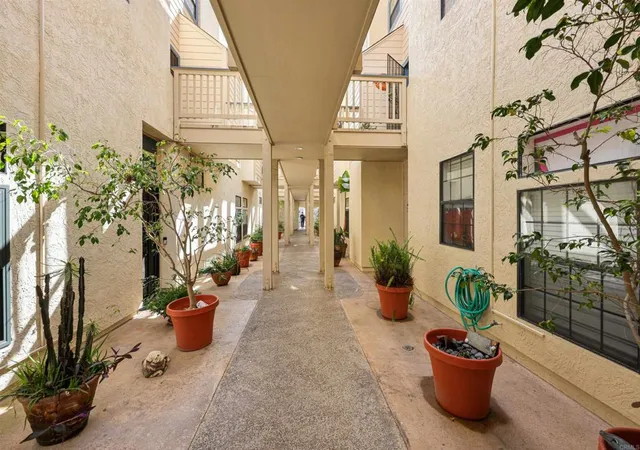 Homes for sale in Imperial Beach, CA | 270 Dahlia Ave, Imperial Beach, CA 91932