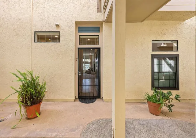 Homes for sale in Imperial Beach, CA | 270 Dahlia Ave, Imperial Beach, CA 91932