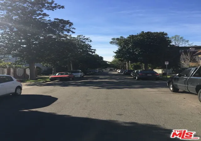 2nd image of 6111 Afton Pl, Los Angeles, CA 90028 | MLS# 26647539