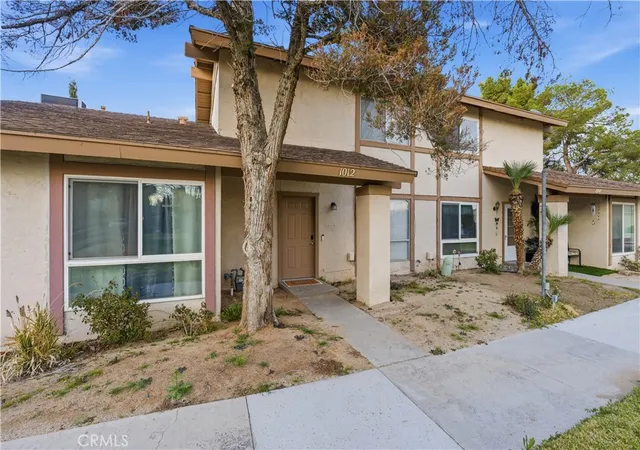 Homes for sale in Ridgecrest, CA | 1012 Peg St, Ridgecrest, CA 93555 | MLS# HD26026257