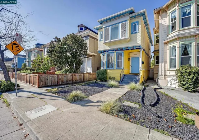3rd image of 1923 West St, Oakland, CA 94612 | MLS# 41123015