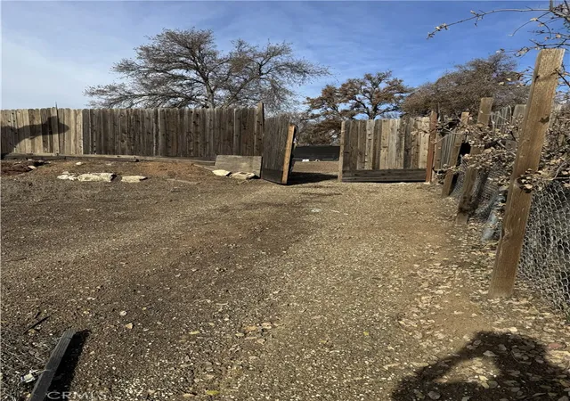 3rd image of 15608 37Th Ave, Clearlake, CA 95422 | MLS# LC26026618