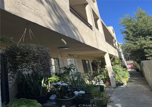 2nd image of 1034 S Herbert, Los Angeles, CA 90023 | MLS# AR26026771