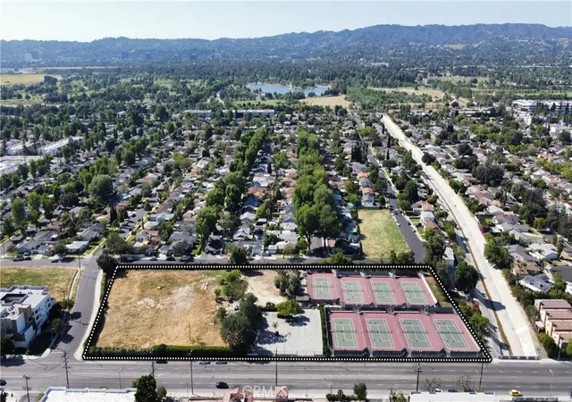 1st image of 16600 Vanowen, Van Nuys, CA 91406 | MLS# SR26026886