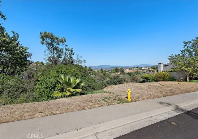 4th image of 10192 St Cloud, North Tustin, CA 92705 | MLS# OC26026936