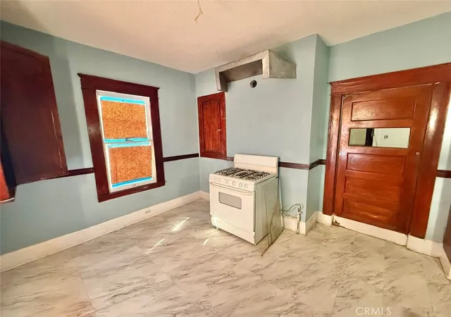 5th image of 860 W 54Th, Los Angeles, CA 90037 | MLS# WS26024321