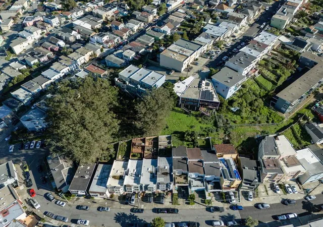 2nd image of 1 Head St, San Francisco, CA 94112 | MLS# ML82033915