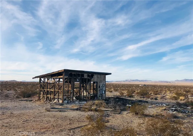 Homes for sale in 29 Palms, CA | 5 Pinto Mountain Rd, 29 Palms, CA 92277 | MLS# JT26027358