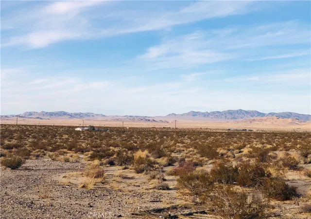 Homes for sale in 29 Palms, CA | 5 Pinto Mountain Rd, 29 Palms, CA 92277 | MLS# JT26027358