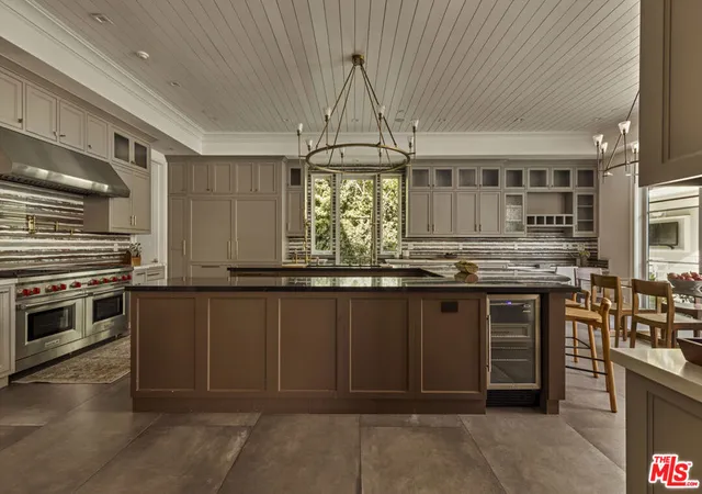 5th image of 1000 N Norman Pl, Los Angeles, CA 90049 | MLS# 26647215