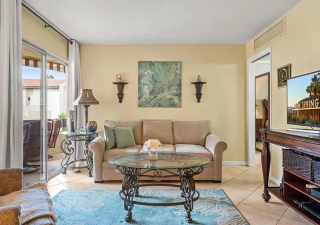 4th image of 1490 S Camino Real 204, Palm Springs, CA 92264 | MLS# 219142779DA