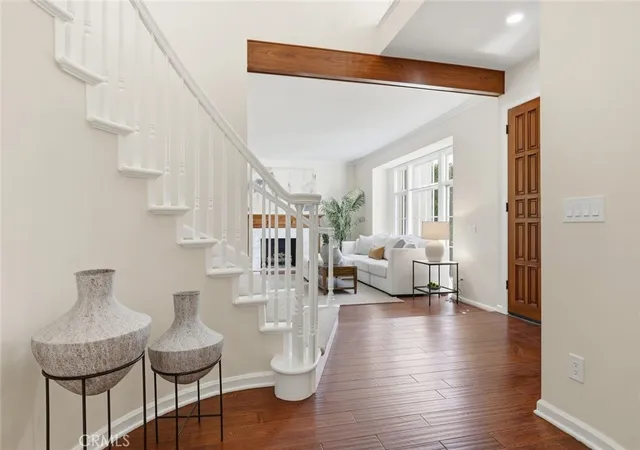 Photo 3 of Single family home for sale at 10 Horseshoe, Rolling Hills Estates, CA 90274 | MLS# PV26018119 | Listing updated on 2026-09-25