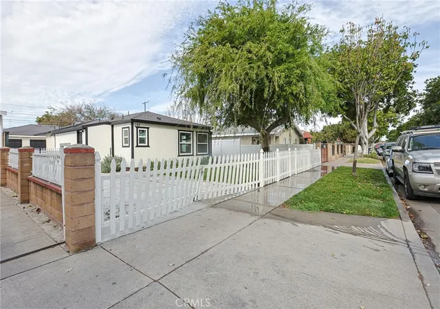 Homes for sale in Santa Ana, CA | 122 N Bewley St, Santa Ana, CA 92703 | MLS# OC26027657