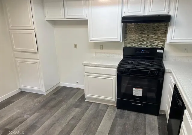 3rd image of 16255 Devonshire St #57, Granada Hills, CA 91344 | MLS# SR26026492