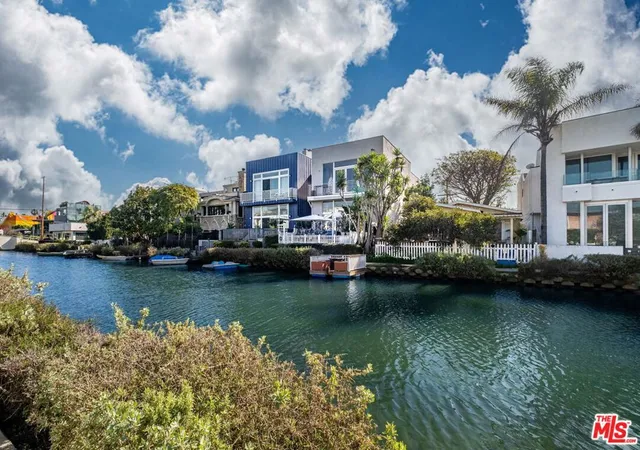 1st image of 224 Linnie Canal, Venice, CA 90291 | MLS# 26648521