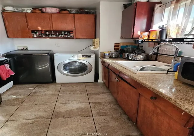 Homes for sale in Inglewood, CA | 319 E 98th St, Inglewood, CA 90301 | MLS# SB26027612