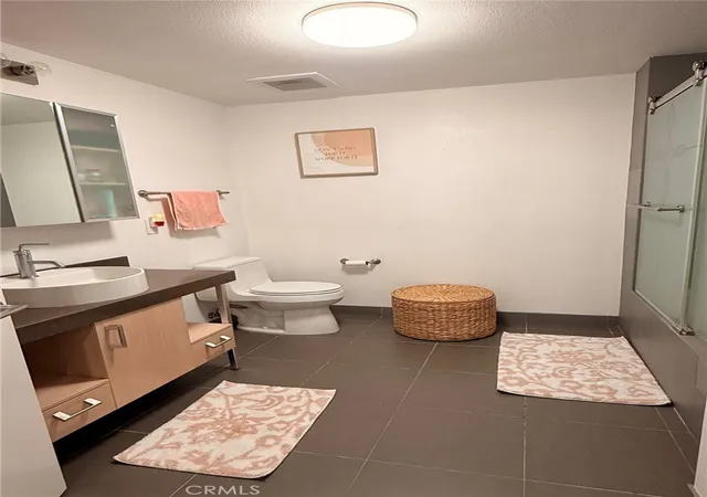 2nd image of 1234 Wilshire, Los Angeles, CA 90017