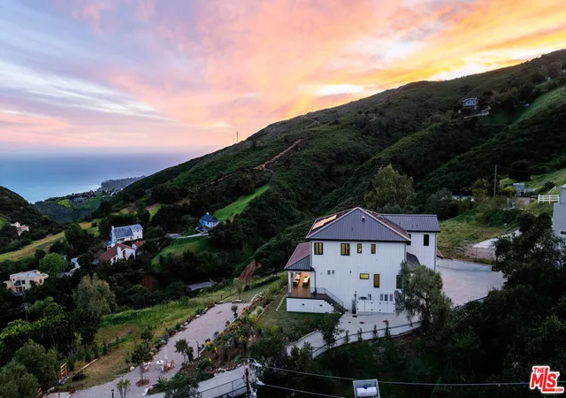 2nd image of 27148 Carrita Rd, Malibu, CA 90265 | MLS# 26644083